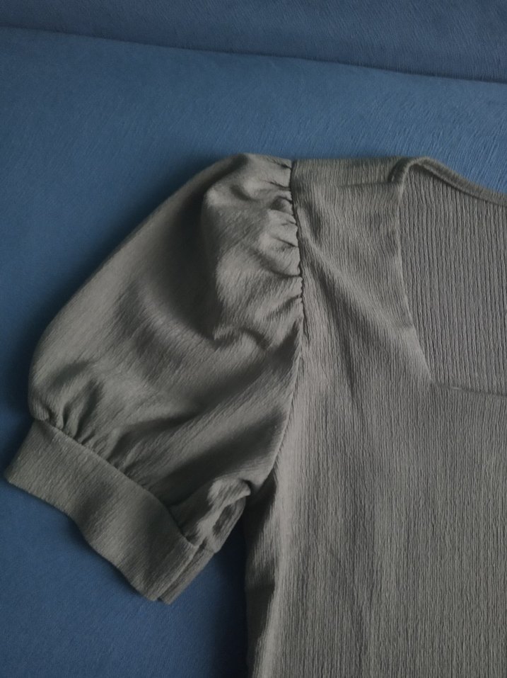 Kare Yaka haki renk bluz - Görsel 3