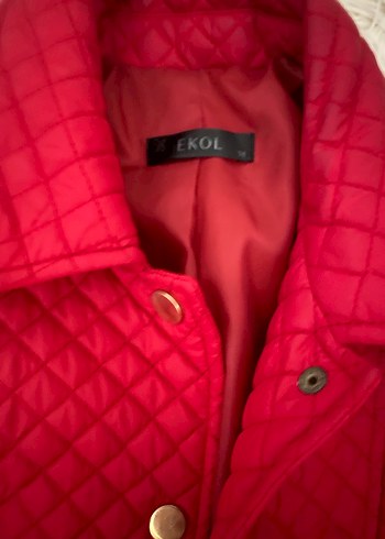 kapitone kırmızı ceket - Görsel 3