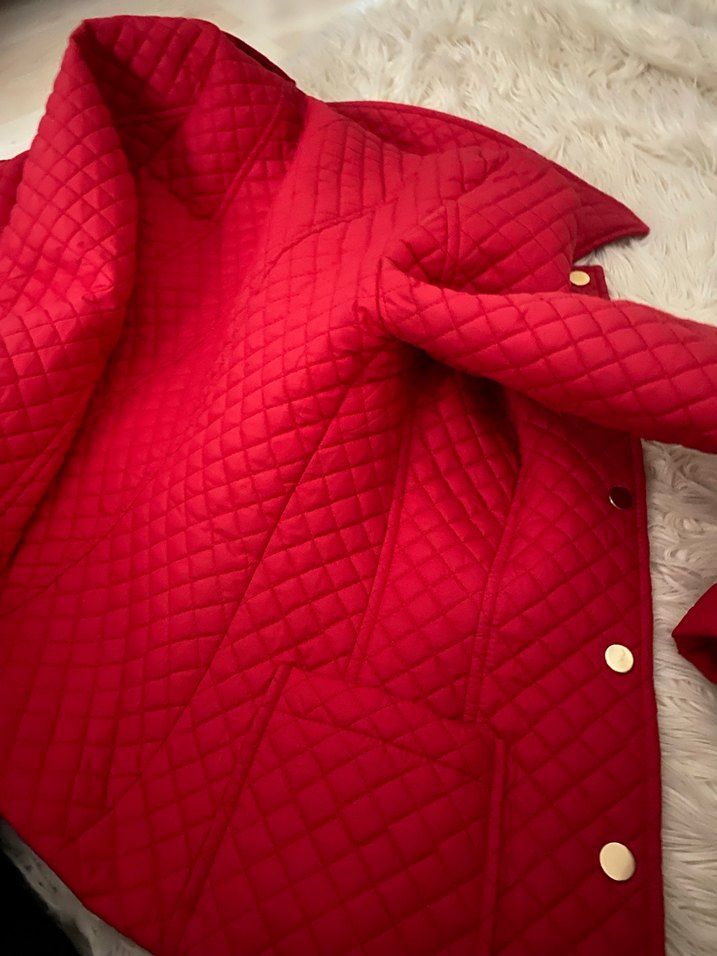 kapitone kırmızı ceket - Görsel 4