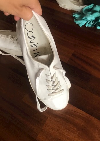 Calvin Klein Beyaz Minimalist Stiletto Topuklu Kadın Spor Ayakkabı