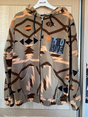 kapüsonlu hirka
