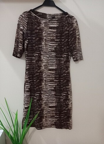 Yeni gibi leopar elbise