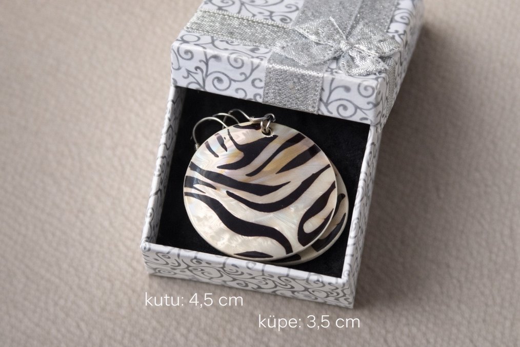 Zebra Desenli Sedef görünümlü Küpe - Görsel 2