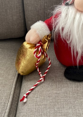 Kırmızı Ekose Şapkalı Yılbaşı Biblosu - Görsel 2