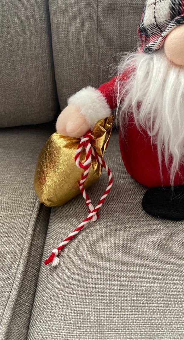 Kırmızı Ekose Şapkalı Yılbaşı Biblosu - Görsel 2