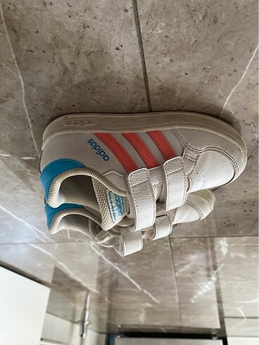 Adidas spor ayakkabı