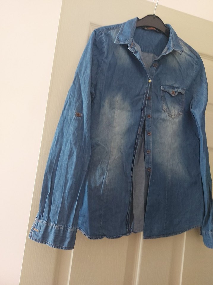 Mavi Düğmeli Denim Kadın Gömlek - Görsel 3