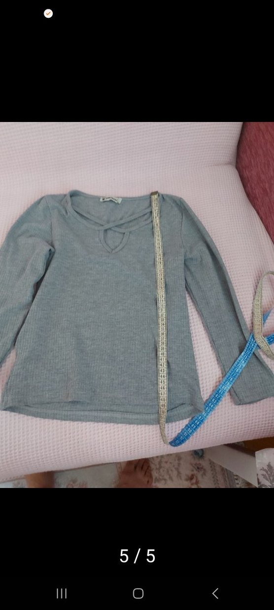 Gri V-Yaka Kısa Kollu Kadın Triko Bluz - Görsel 2