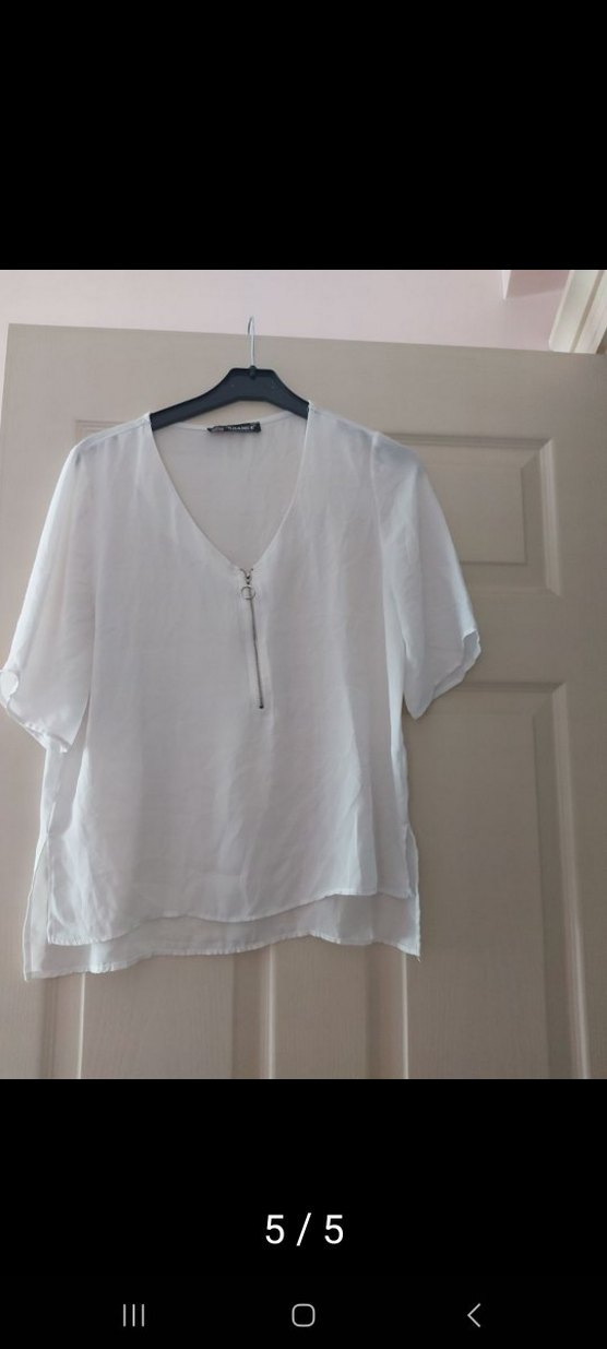 Düz Beyaz Keten V Yaka Kısa Kollu Bluz - Görsel 4