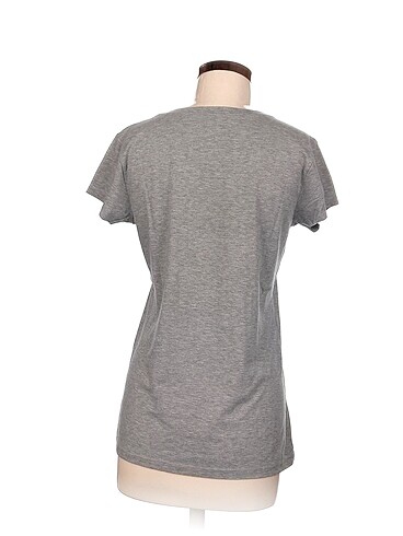 xl Beden Diğer T-shirt %70 İndirimli.