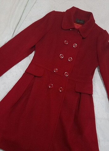 Kırmızı kaban-palto