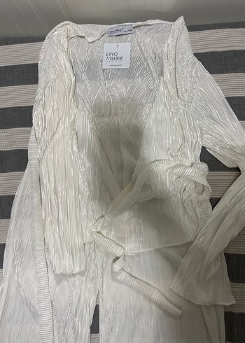 Kadın Beyaz Uzun Kollu Piliseli V Yaka Takım - Görsel 5