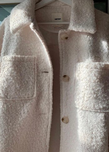 Beyaz Peluş Detaylı Salaş Ceket - Görsel 7