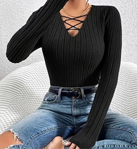 önü çapraz bodysuit