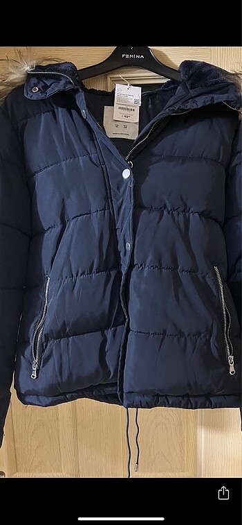 Pull and Bear kapüşonlu şişme mont