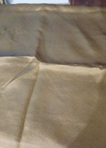 Kadın Parlak Gold rengi taftan Şal - Görsel 2