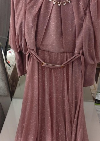 Zincir Detaylı Pembe Uzun Abiye Elbise - Görsel 2