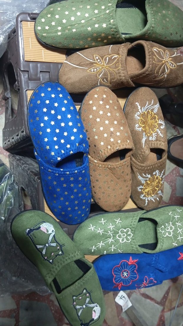 İki adet fiyatıdır  ev terliği  sıfır ürün - Görsel 3