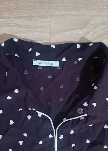 Uzun Kollu Puantiyeli V Yaka Elbise - Görsel 2