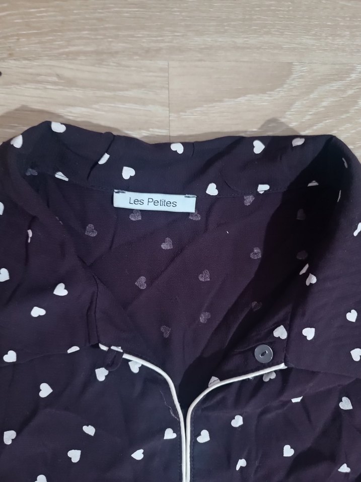 Uzun Kollu Puantiyeli V Yaka Elbise - Görsel 2