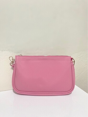 Pembe Baget Kol Çantası