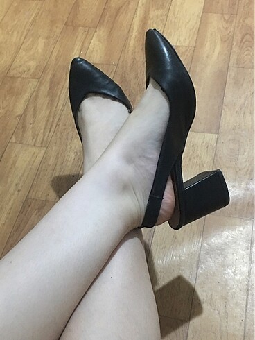 Zara Topuklu deri ayakkabı