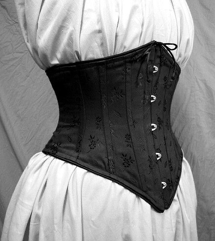 gotik korse