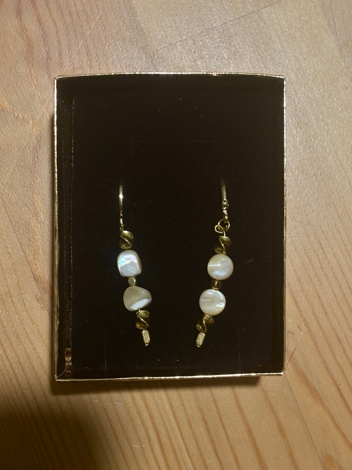 Altın Renkli Boncuklu Midi Küpe - Görsel 4