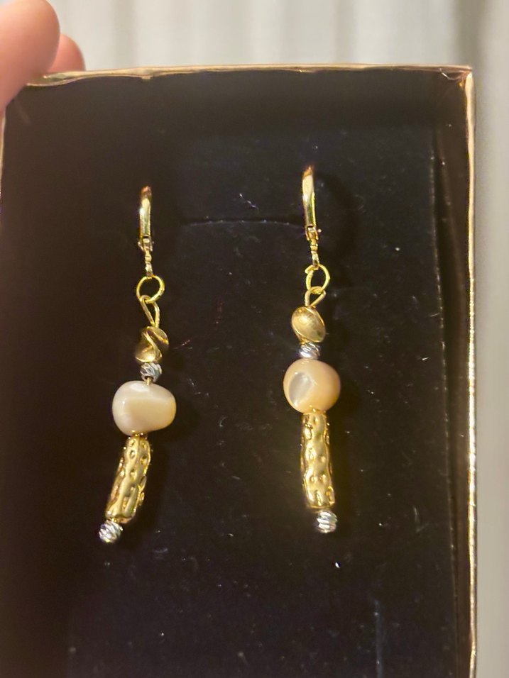 Altın Renk Mini Boncuklu Kadın Küpe - Görsel 2