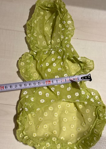 Çiçekli Fırfırlı Yeşil Köpek Kıyafeti - Görsel 6