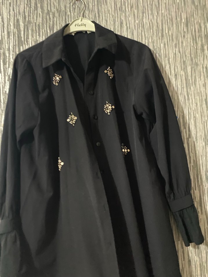İşlemeli Siyah Kadın Gömlek - Görsel 2