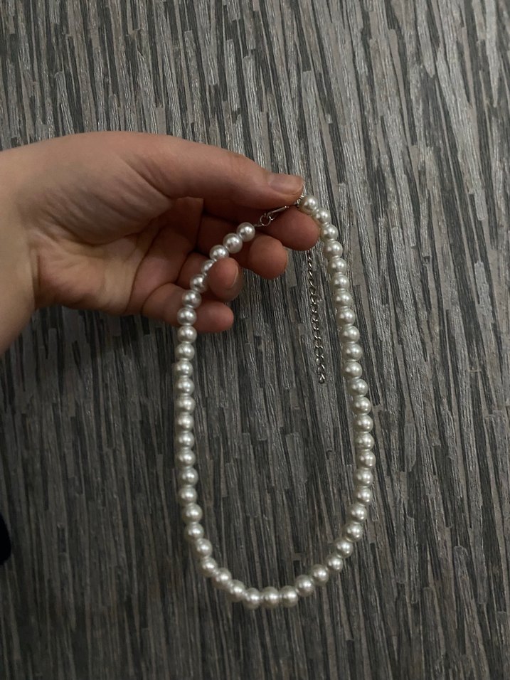 Beyaz Boncuklu Midi Kolye - Görsel 3