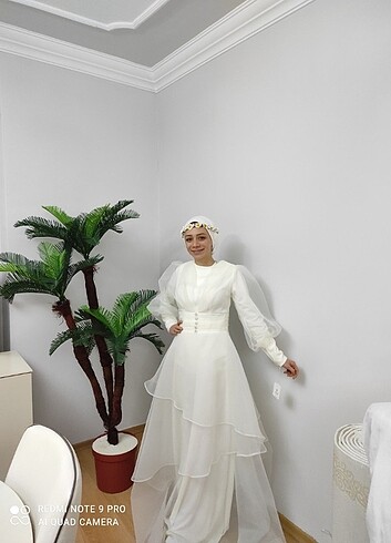 Beyaz nikah elbisesi 