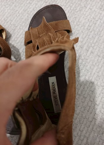 Kahverengi Süet Püsküllü Kadın Sandalet - Görsel 2