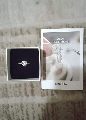 Beden Pandora Asil Kalp Yüzük