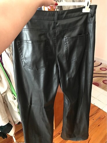Bershka Deri pantolon