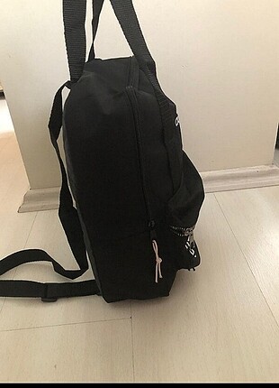  Beden siyah Renk Sırt çantası ici geniştir 