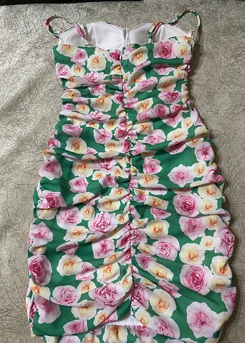 Çiçek Desenli Drapeli Mini Elbise - Görsel 5