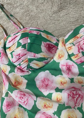 Çiçek Desenli Drapeli Mini Elbise - Görsel 2