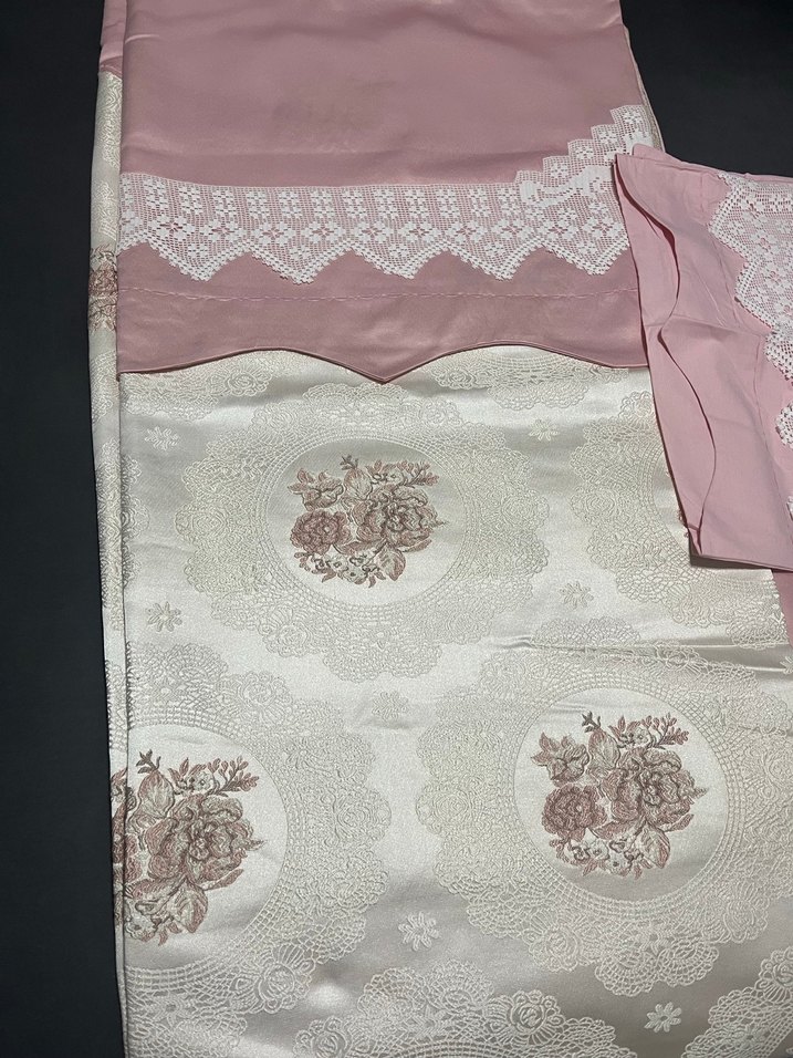 İşlemeli Beyaz Yatak Örtüsü - Görsel 4