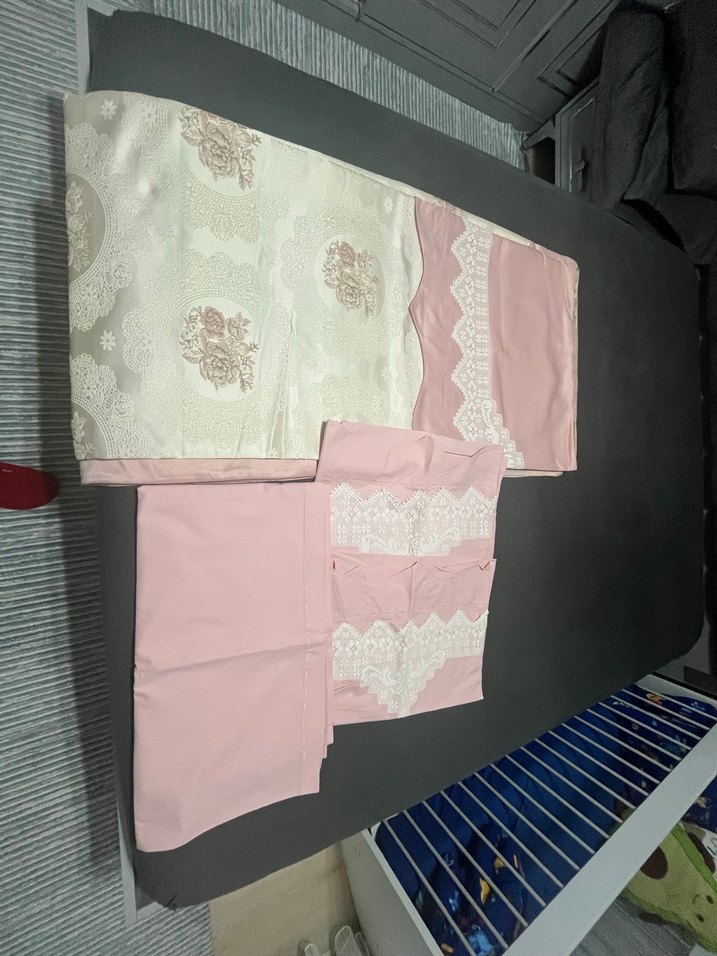 İşlemeli Beyaz Yatak Örtüsü - Görsel 5