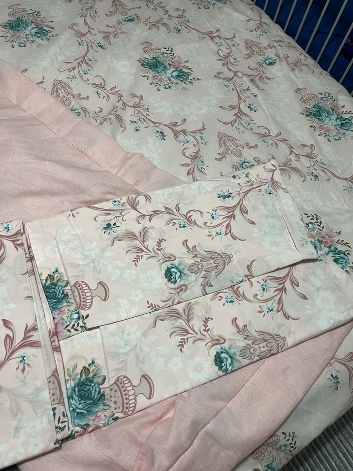 Pembe Pastel Desenli Yatak Örtüsü - Görsel 4