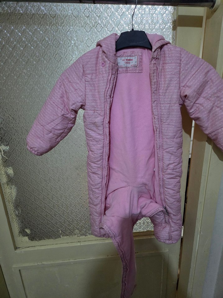 Pembe Kapüşonlu Kız Bebek Tulumu - Görsel 4