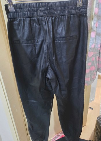 Kadın Siyah Deri Kemerli Salaş Pantolon - Görsel 2