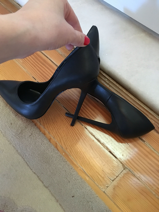 Diğer Birkez kullanılmıs stiletto