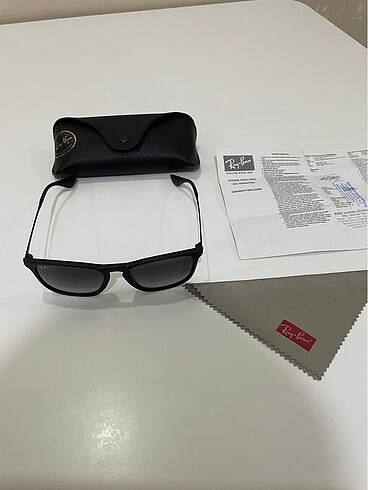Ray-Ban gözlük