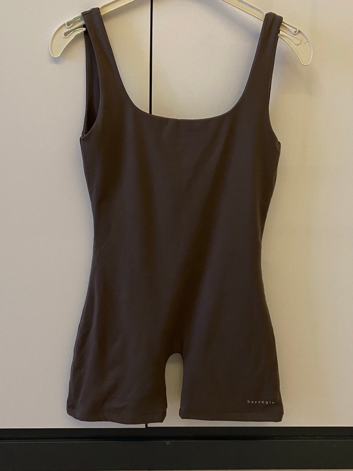 Kalın askılı spor tulum - Görsel 5