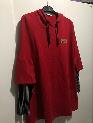 Kol Detaylı Oversize Swetshirt