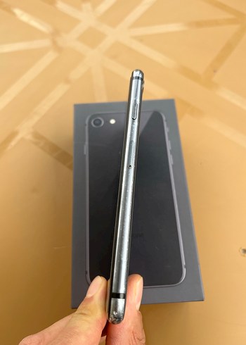 Gri iPhone ile Tam Fonksiyonlu Akıllı Telefon - Görsel 5