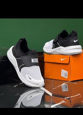 Nike aqua siyah ayakkabı